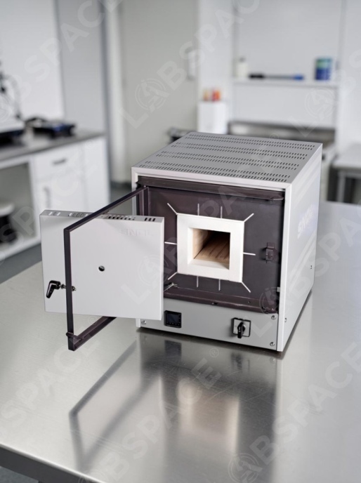 Лабораторная муфельная печь SNOL 4/900 LSC01