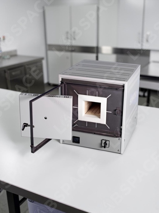 Лабораторная муфельная печь SNOL 4/1200 LSC01