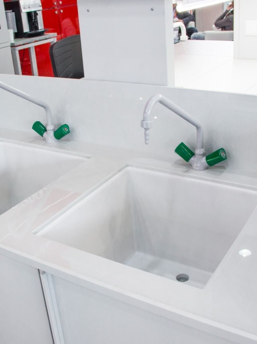 Мойки лабораторные химические Simple Pro ЛК-1500 СМС-ПВ (2 раковины, 1 смеситель)