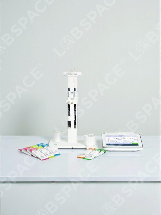 рН-метр METTLER TOLEDO pH/Cond meter SevenDirect SD23 Kit