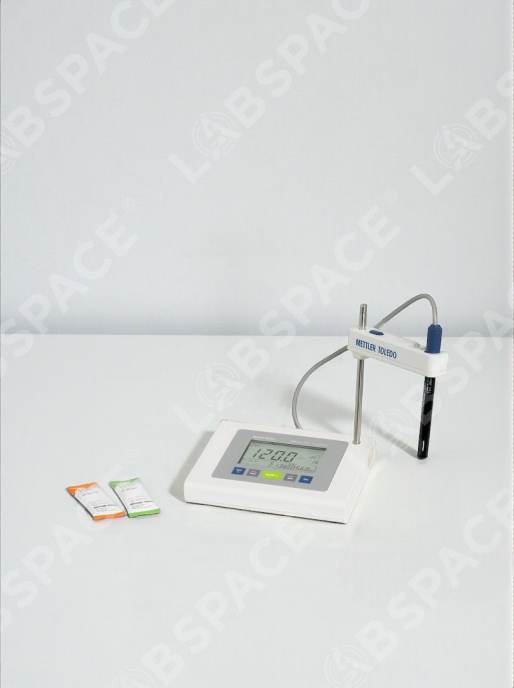 Кондуктометр METTLER TOLEDO FiveEasy Plus Cond meter FP30-Std-Kit
