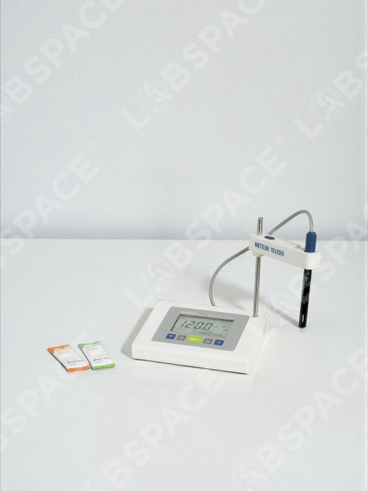 Кондуктометр METTLER TOLEDO FiveEasy Plus Cond meter FP30-Std-Kit