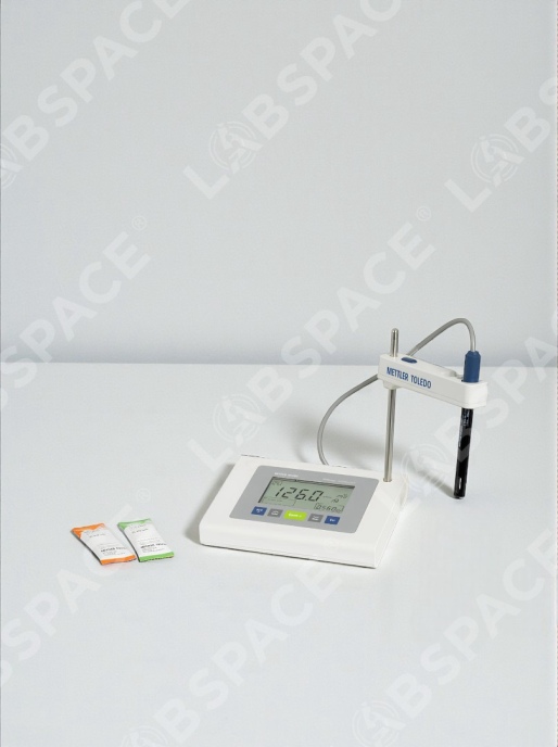 Кондуктометр METTLER TOLEDO FiveEasy Cond meter F30-Std-Kit