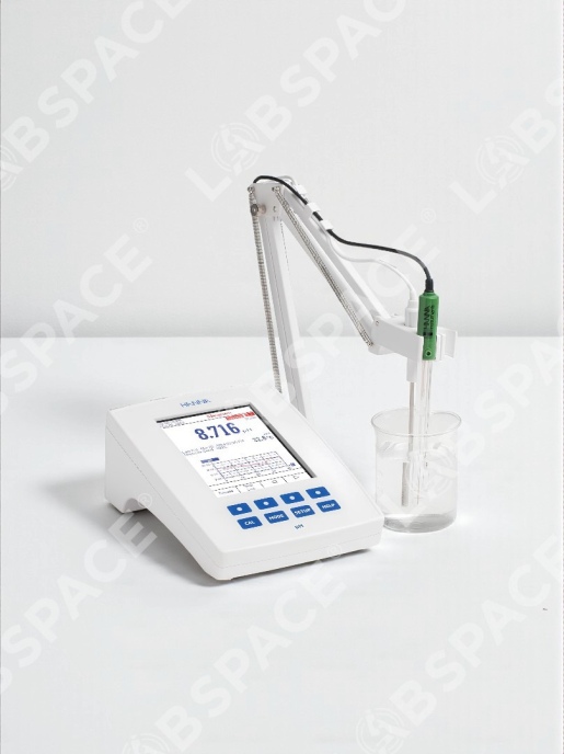рН/мВ-метр с разрешением 0.001 рН HANNA Instruments HI5221-02