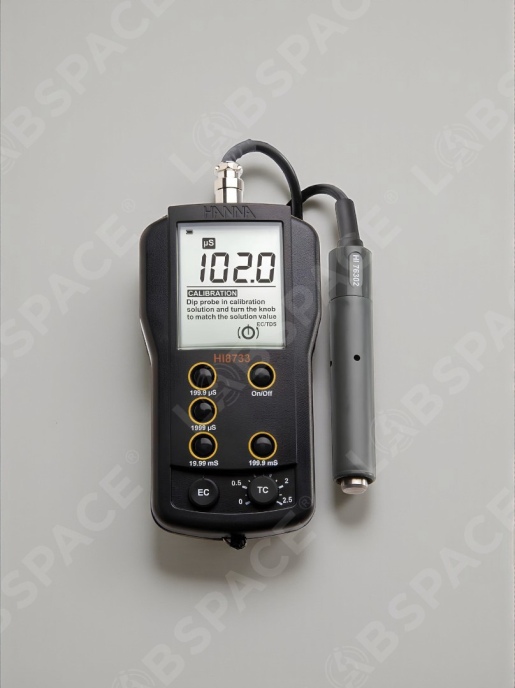 Кондуктометр с автотермокомпенсацией HANNA Instruments HI8733