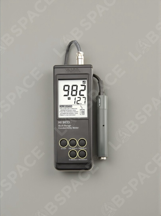 Кондуктометр с автотермокомпенсацией HANNA Instruments HI9033