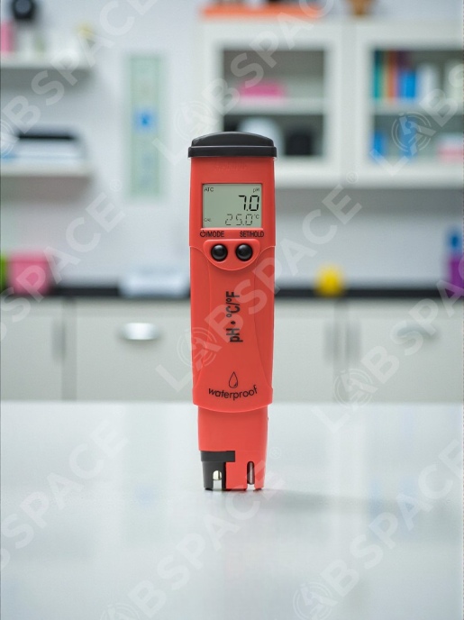 Влагозащищенный рН/С/F-метр со сменным электродом HANNA Instruments HI98127