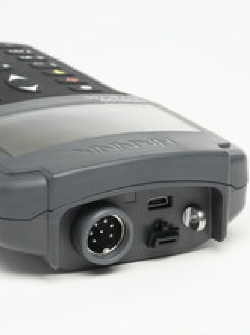 Универсальный портативный прибор в комплекте с pH-электродом HI829113 HANNA Instruments HI98199