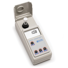Фотометр для определения перекисного числа в оливковом масле HANNA Instruments HI83730-02